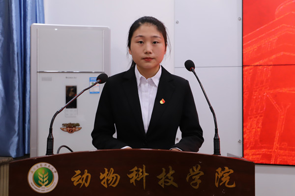 1d441dd75c4747f2baba391f44146395.jpg 肖晨彤发言_副本.jpg