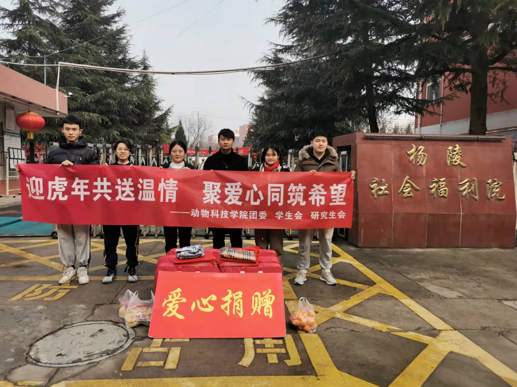 8b9b890f84ac4a29bff5bc84a540a12e.jpg 8b9b890f84ac4a29bff5bc84a540a12e.jpg